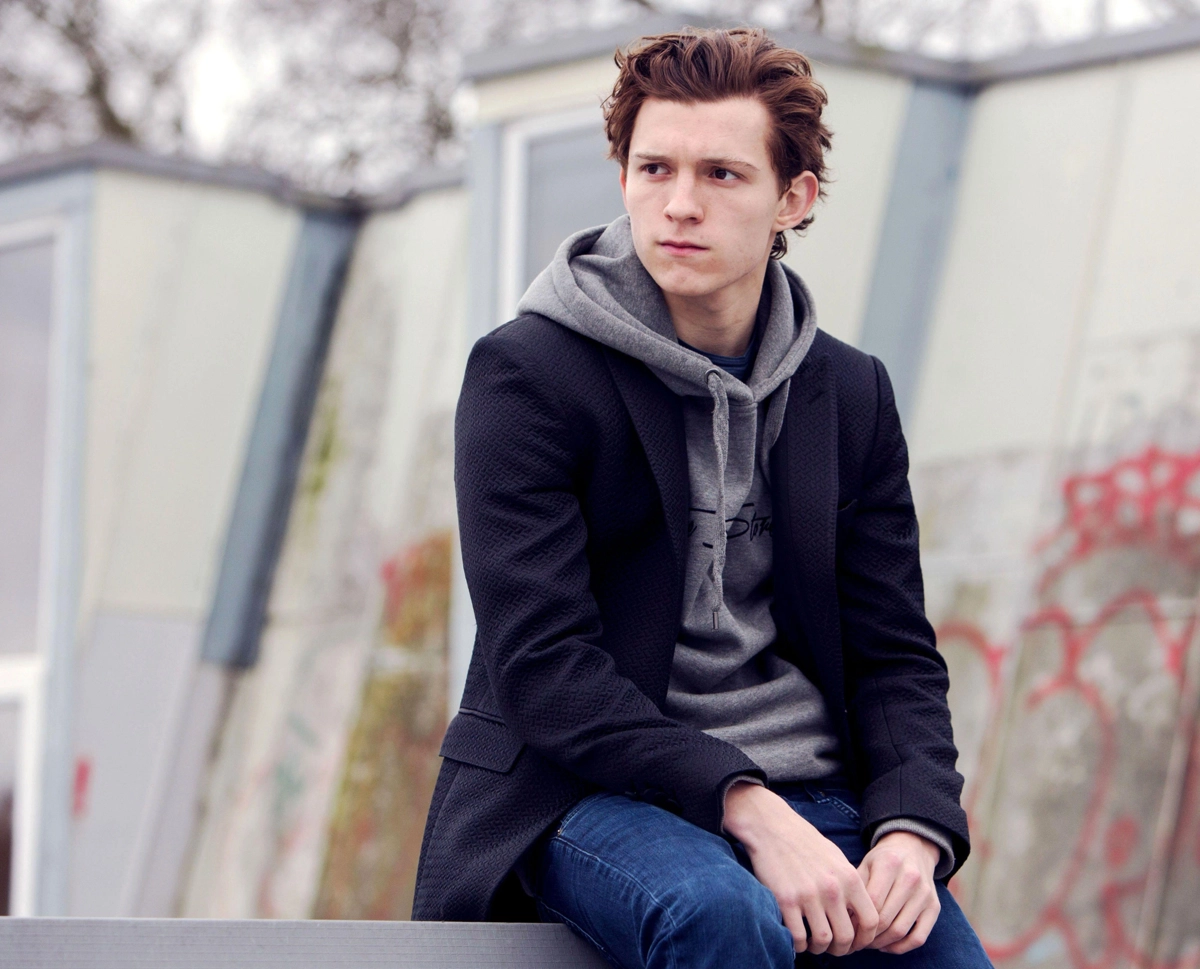 tom holland AI Chat Persona