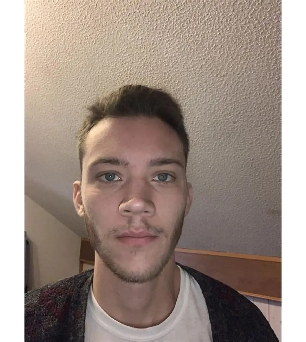 Original customer selfie input 1